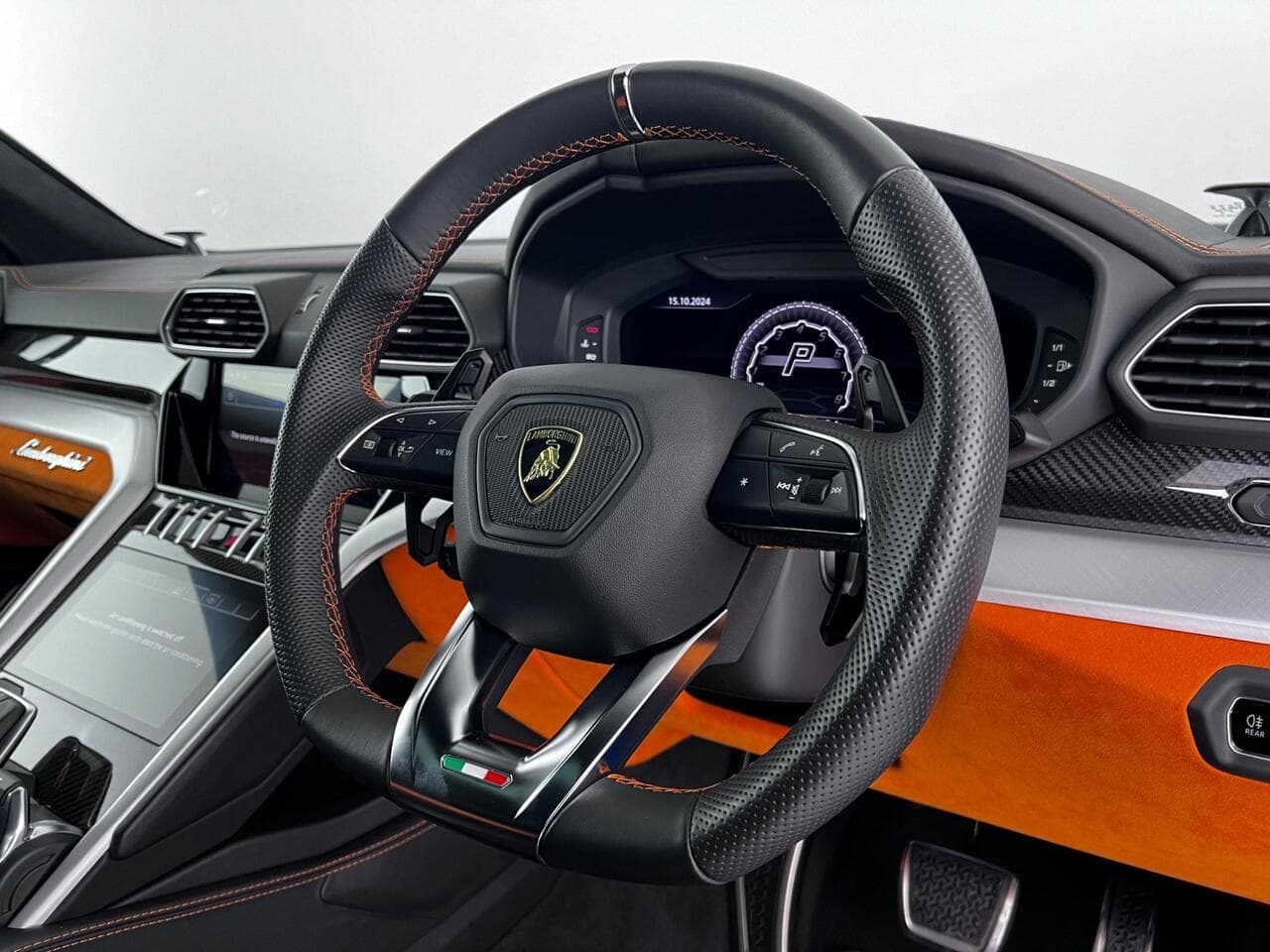 Lamborghini Urus thumbnail Steering Wheel