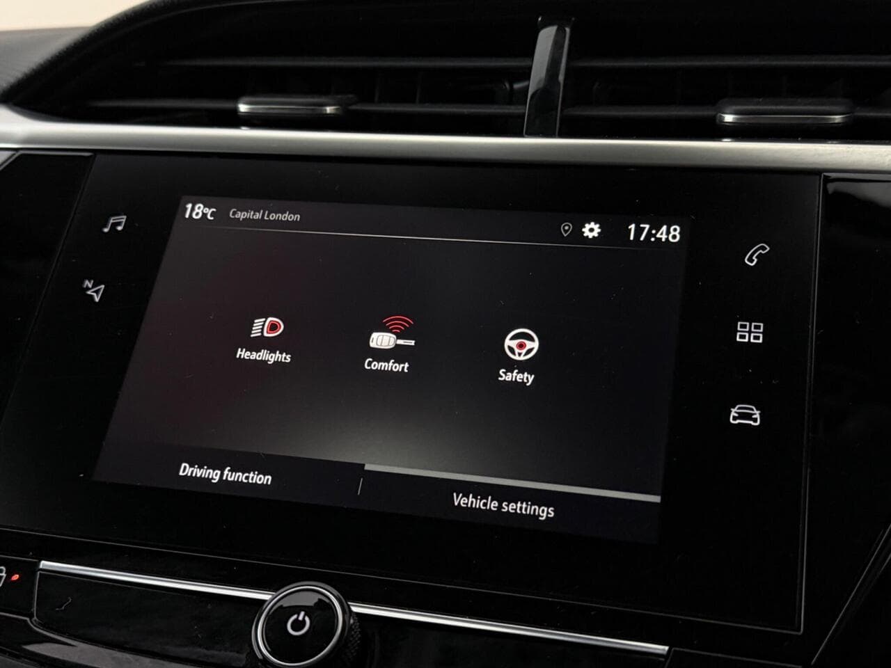 Vauxhall Corsa thumbnail Infotainment System