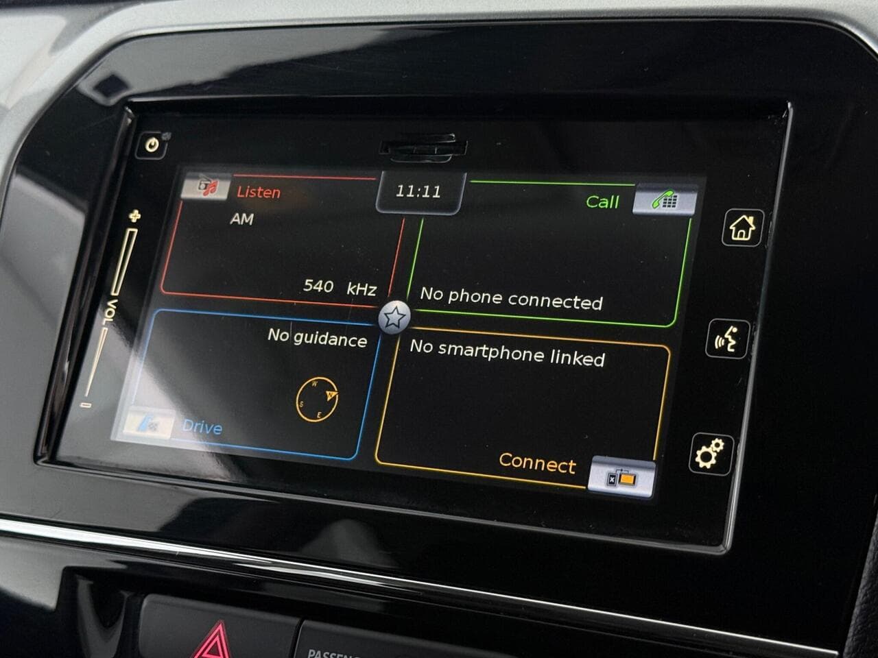 Suzuki Vitara thumbnail Infotainment System