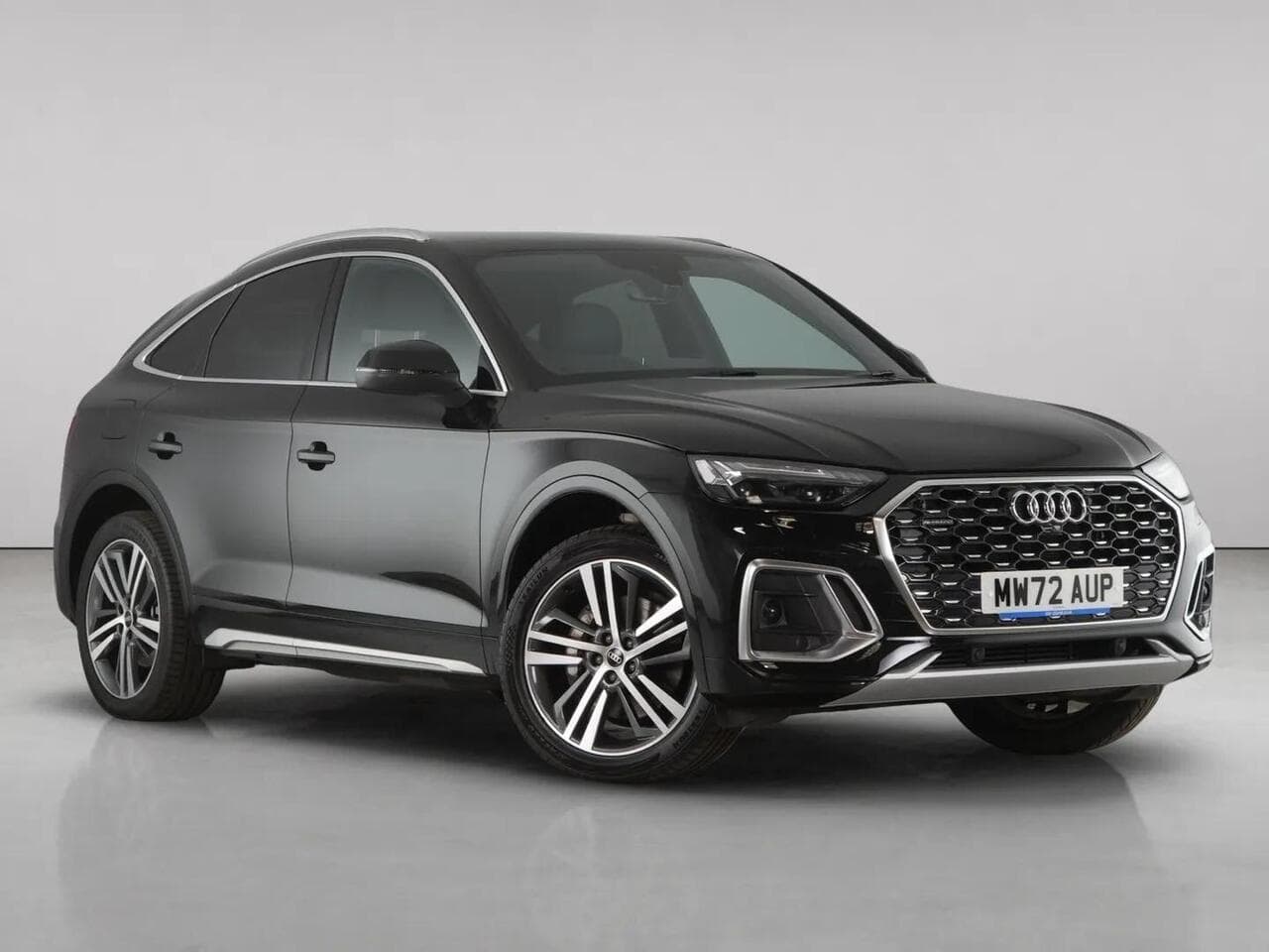 Audi Q5 - Audi Q5 2.0 TFSIe 50 S line Sportback 5dr Petrol Plug-in Hybrid S Tronic quattro Euro 6 (s/s) 17.9kWh (299 ps)