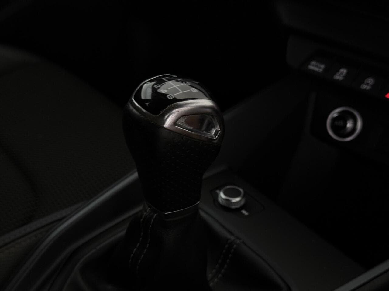 Audi A1 thumbnail Misc Controls