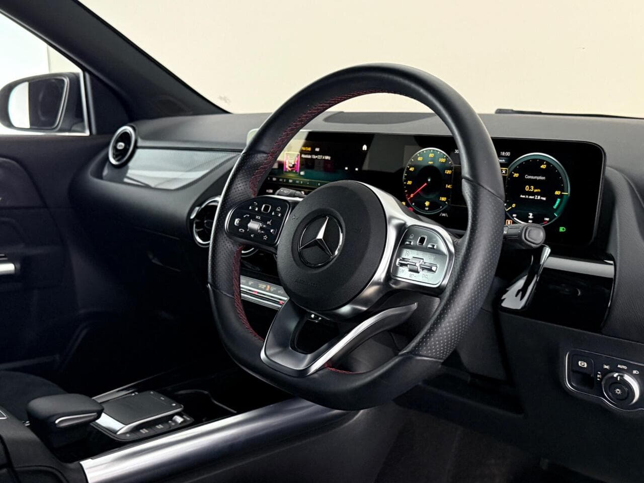 Mercedes-Benz GLA thumbnail Inconclusive