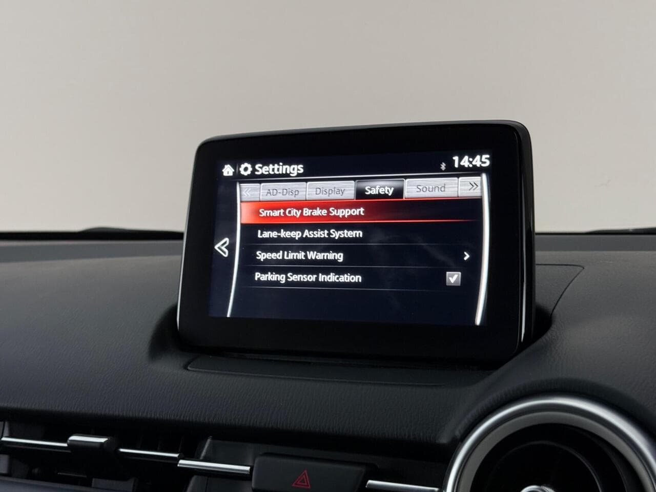 Mazda Mazda2 thumbnail Infotainment System