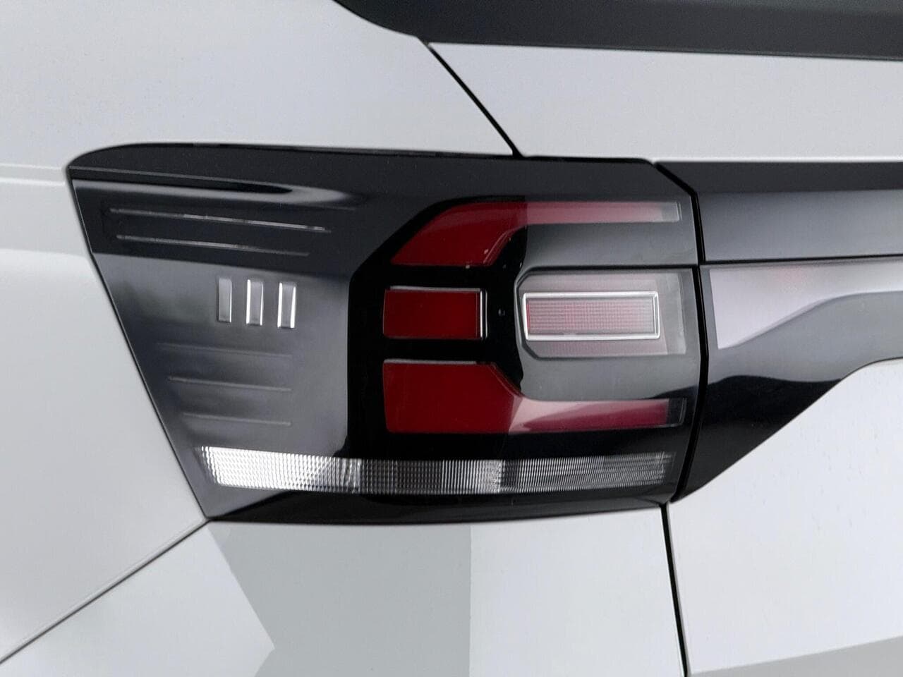 Volkswagen T-Cross thumbnail Lights Rear