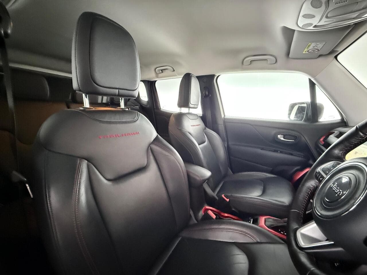 Jeep Renegade thumbnail Seat Driver