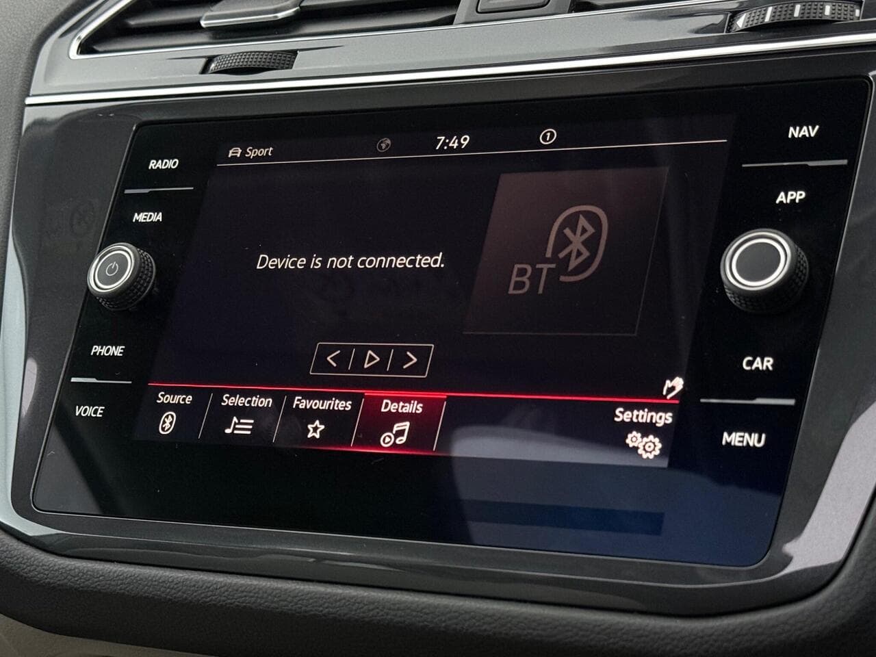 Volkswagen Tiguan Allspace thumbnail Infotainment System