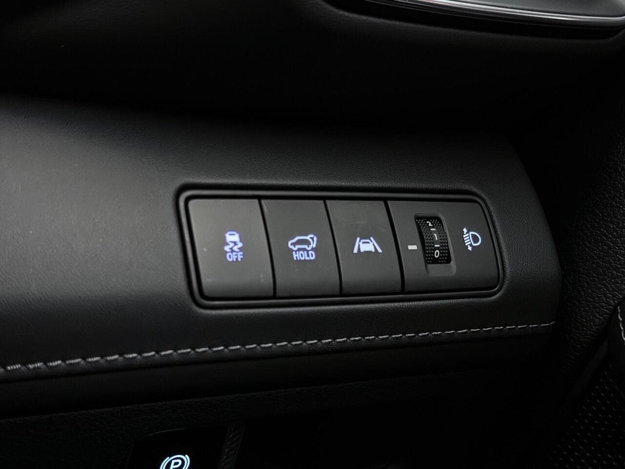 Hyundai Santa Fe thumbnail Misc Controls