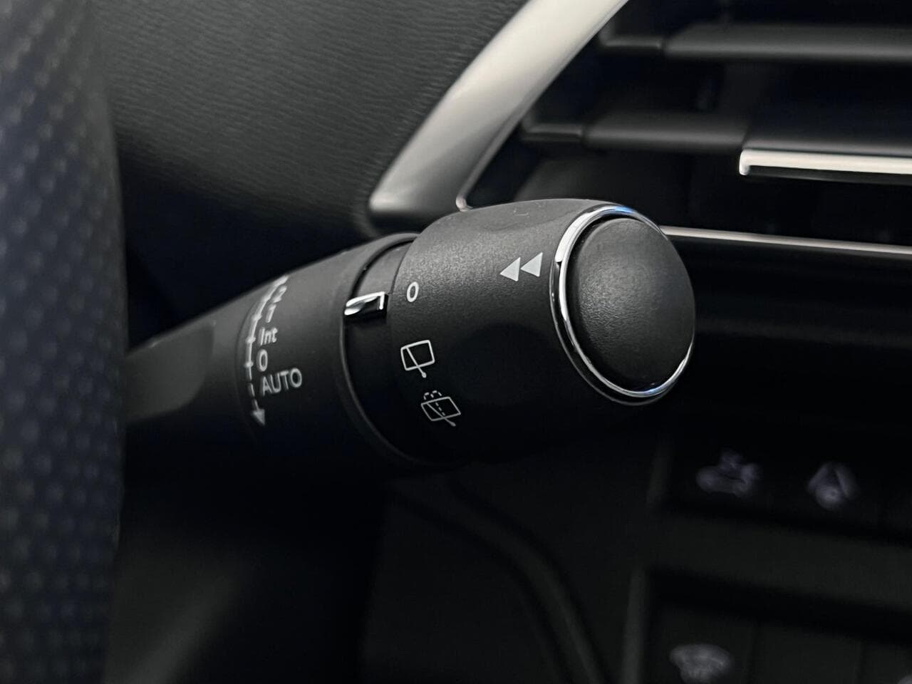 Peugeot 3008 thumbnail Misc Controls