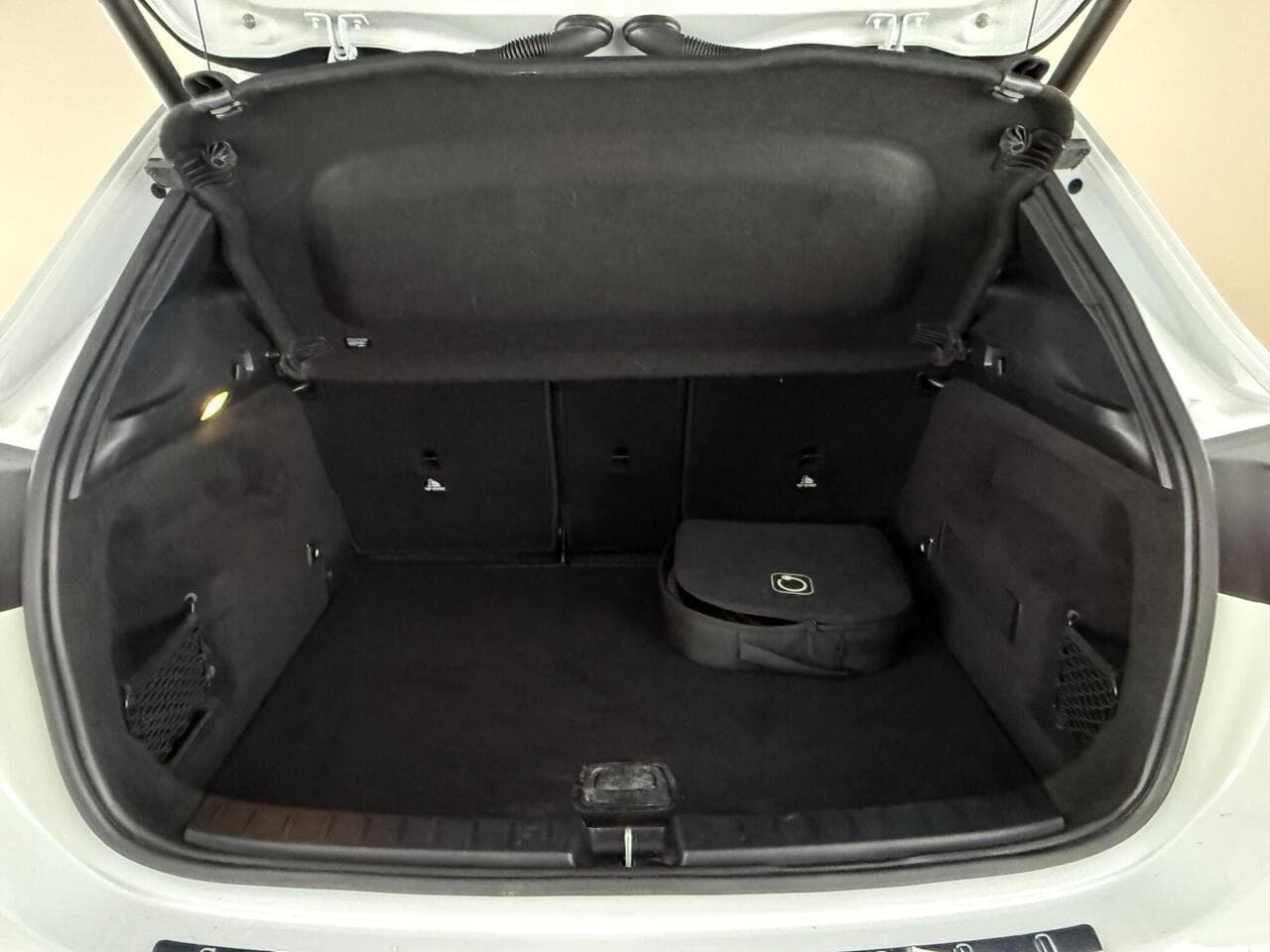 Mercedes-Benz GLA thumbnail Boot