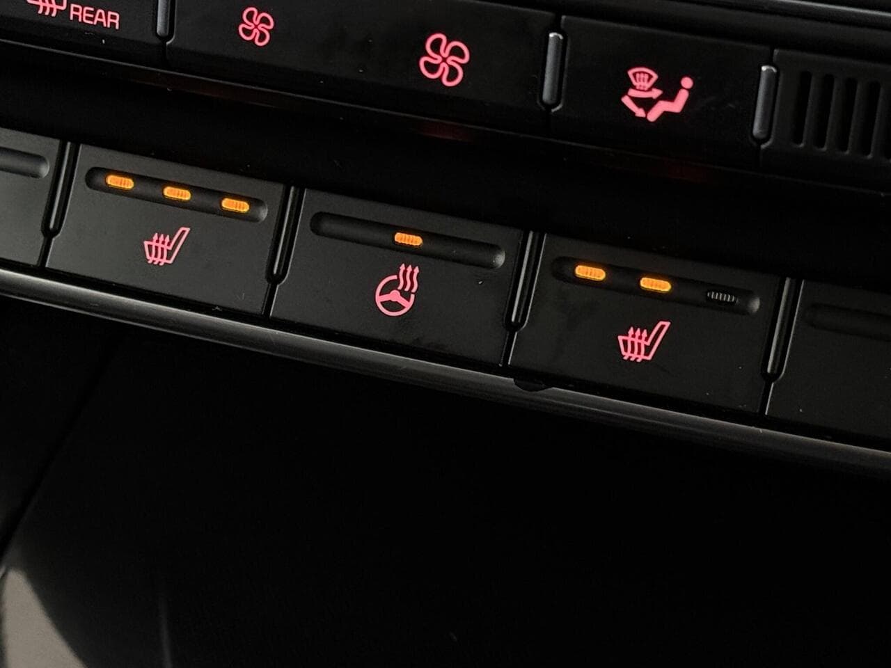 Kia Sorento thumbnail Misc Controls