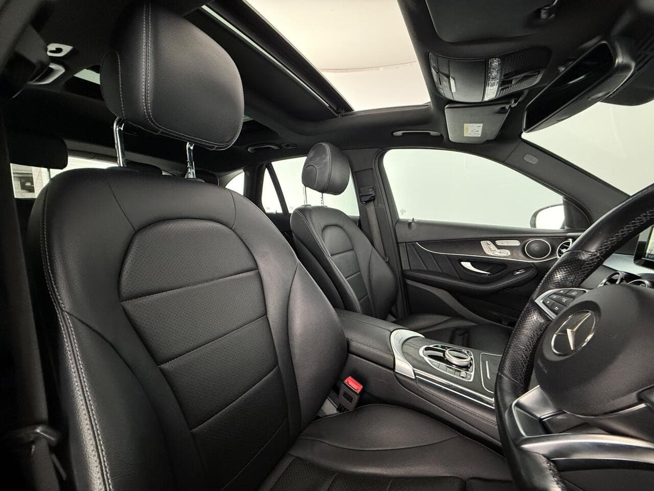 Mercedes-Benz GLC thumbnail Seat Driver