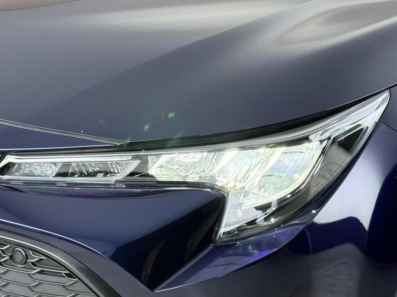 Toyota Corolla thumbnail Lights Front