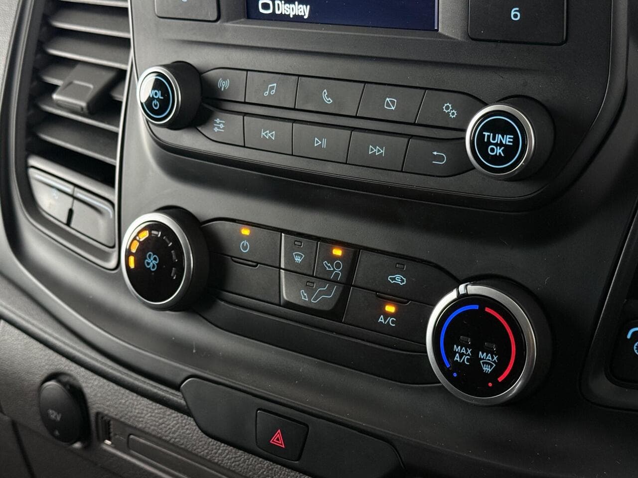 Ford Transit Custom thumbnail Interior Front