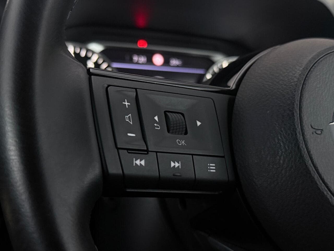 Nissan Qashqai thumbnail Misc Controls