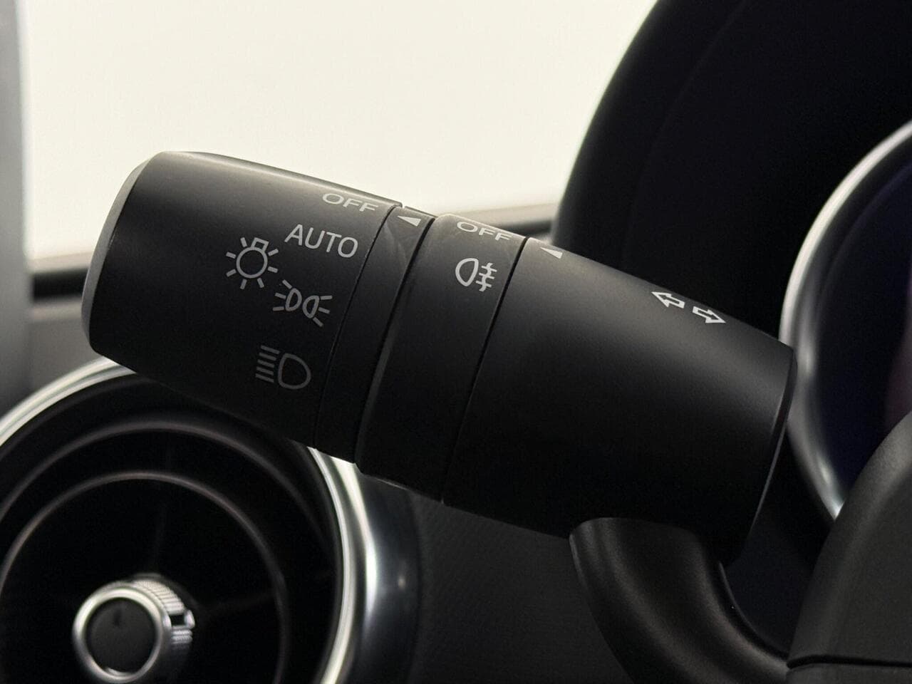 Mazda MX-5 RF thumbnail Misc Controls