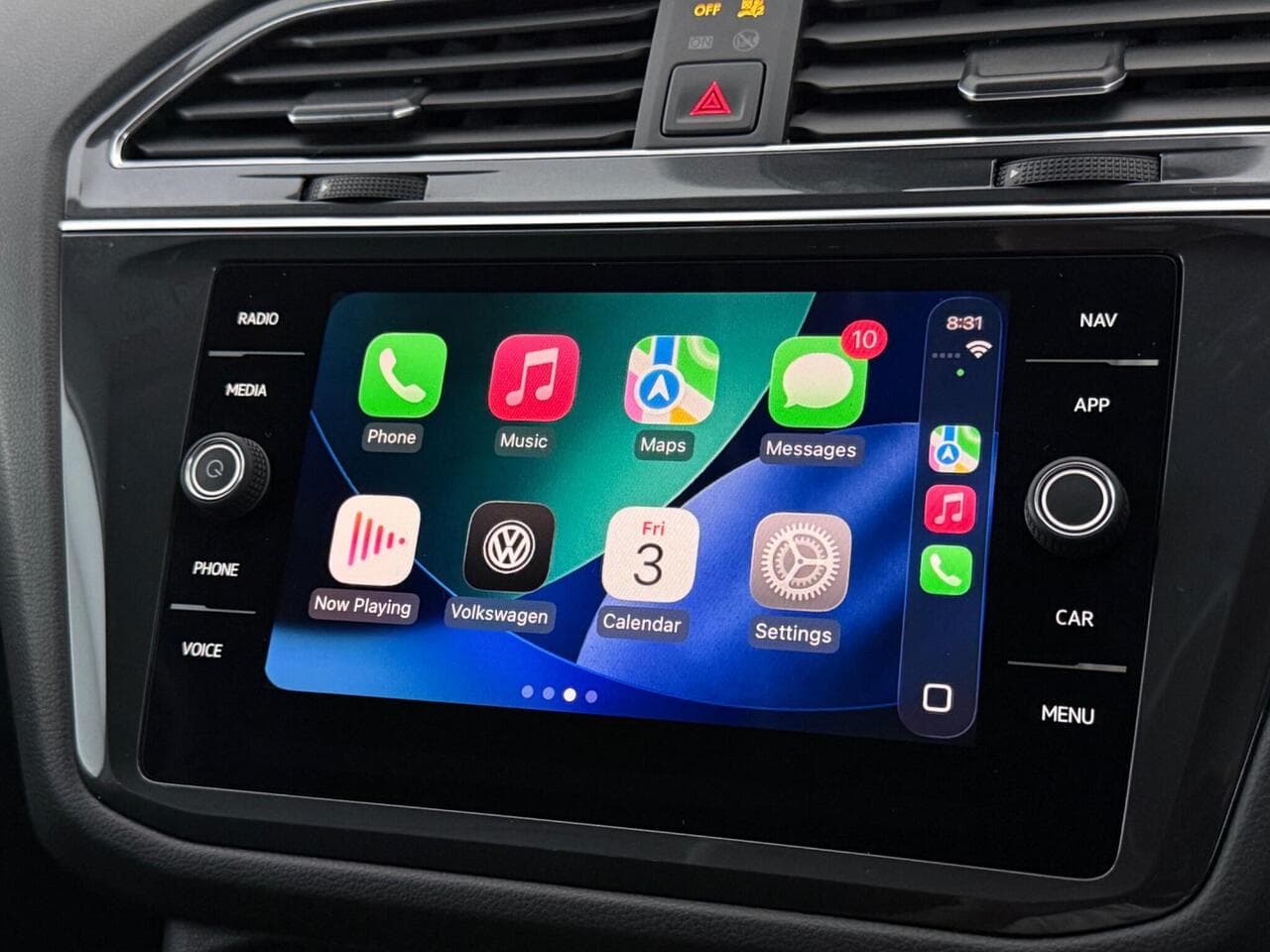 Volkswagen Tiguan Allspace thumbnail Infotainment System