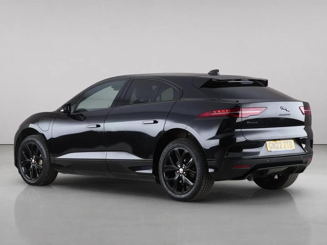 Jaguar I-PACE thumbnail Rear Left