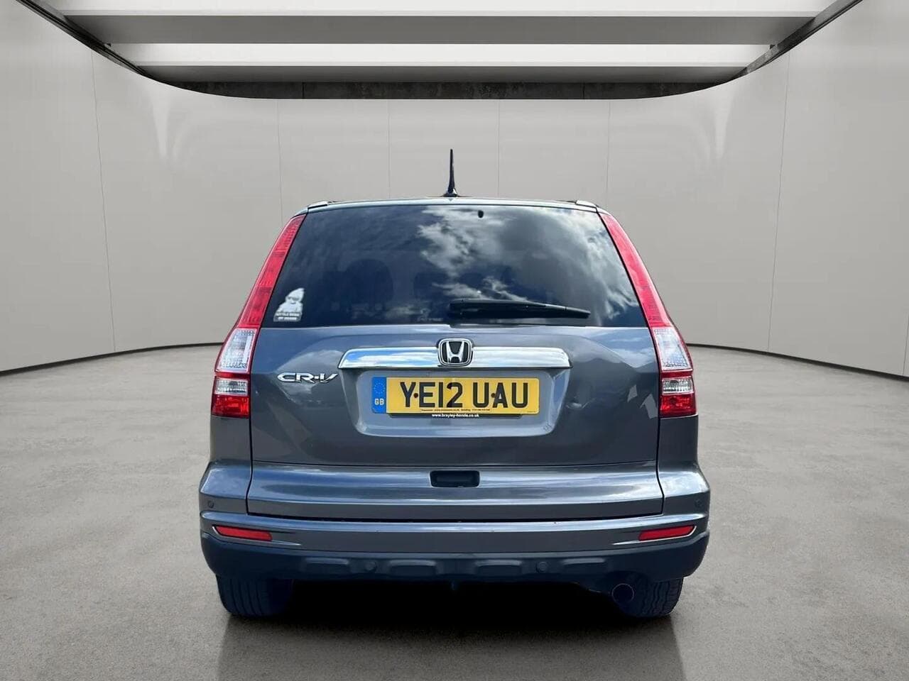 Honda CR-V thumbnail Rear