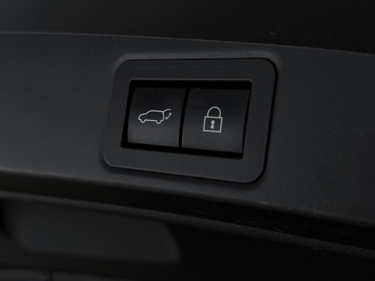 Toyota Corolla thumbnail Misc Controls