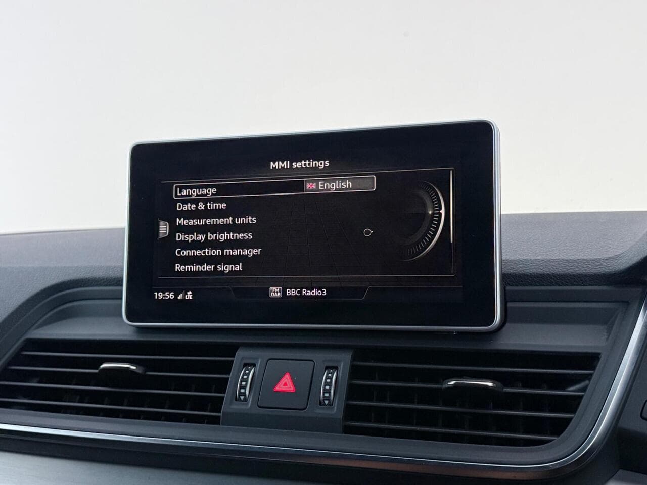 Audi Q5 thumbnail Infotainment System