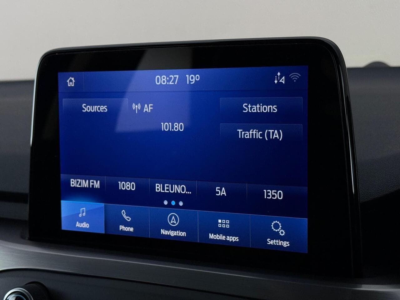 Ford Focus thumbnail Infotainment System