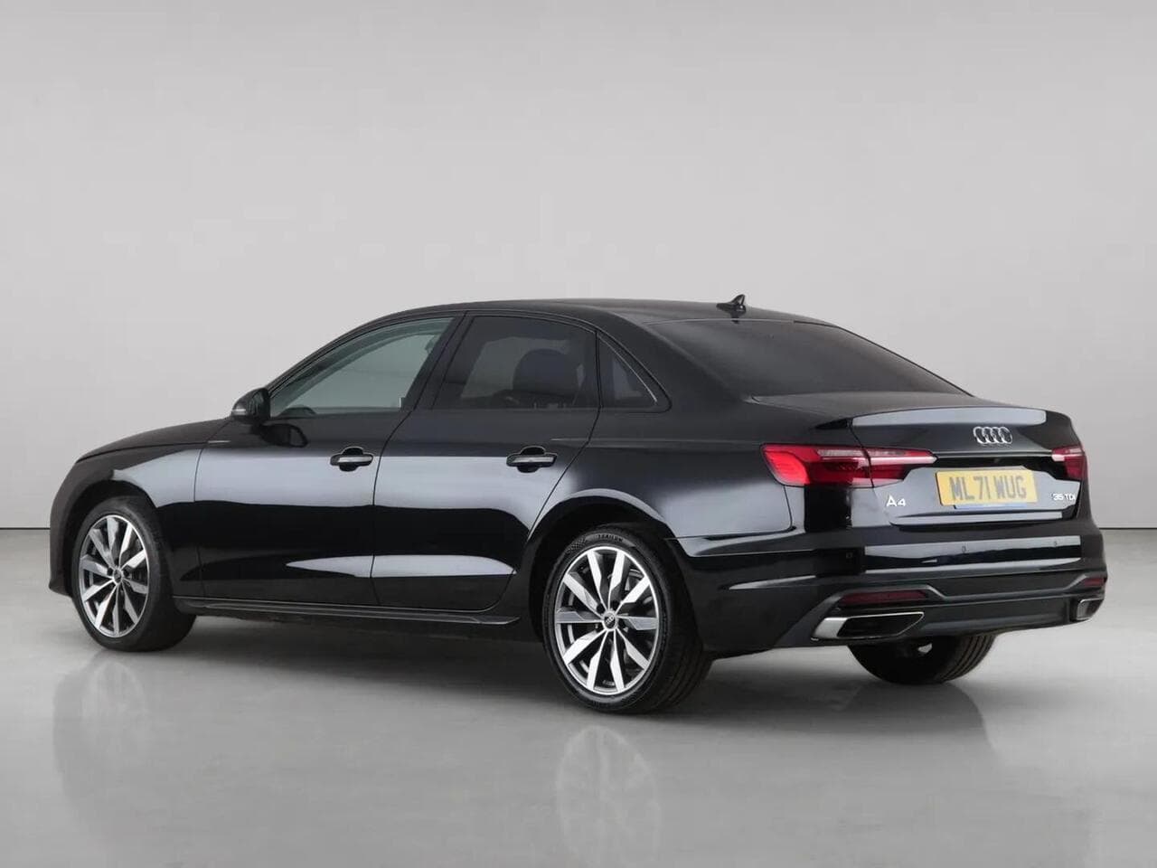 Audi A4 thumbnail Rear Left