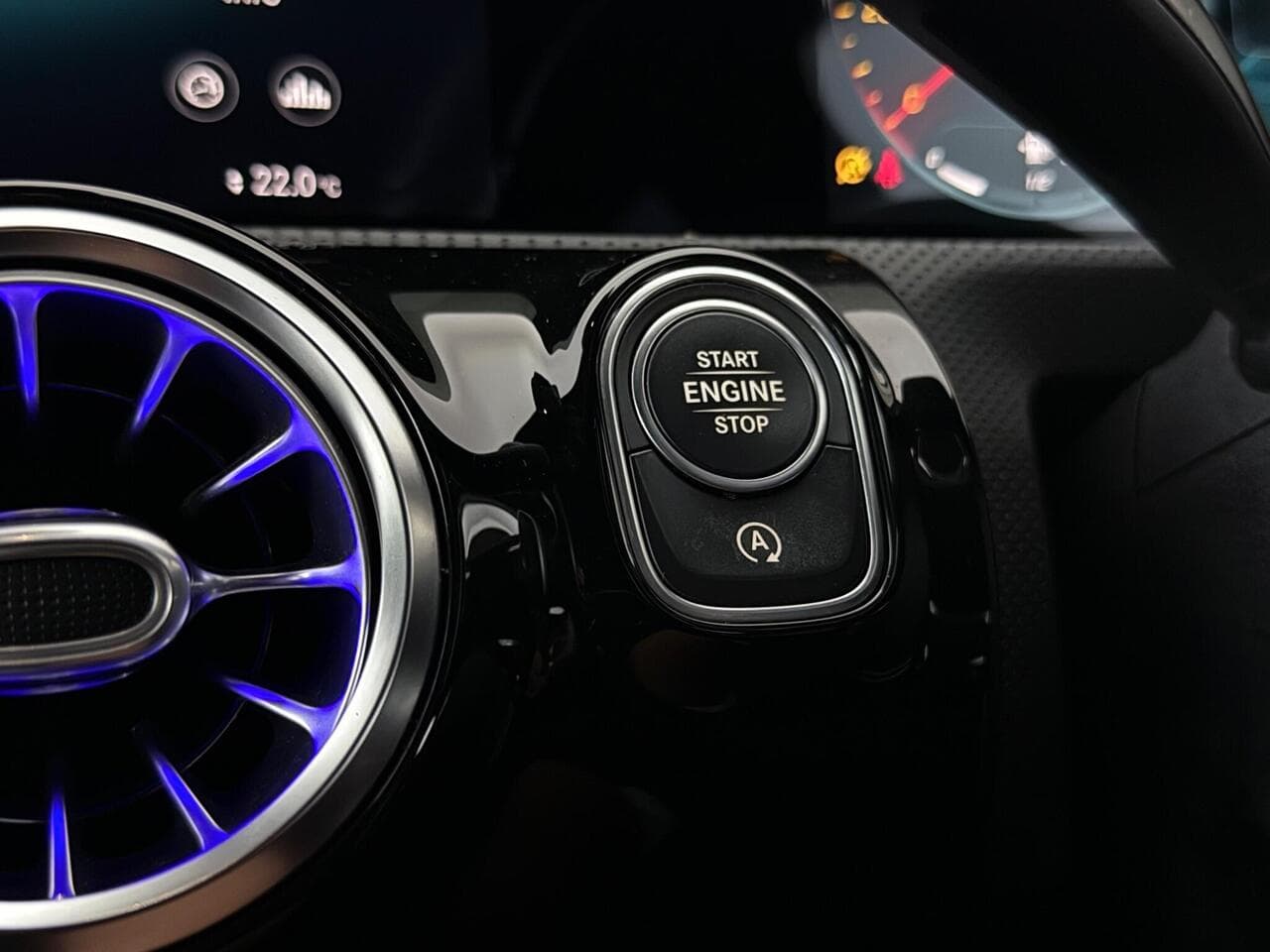 Mercedes-Benz A Class thumbnail Misc Controls