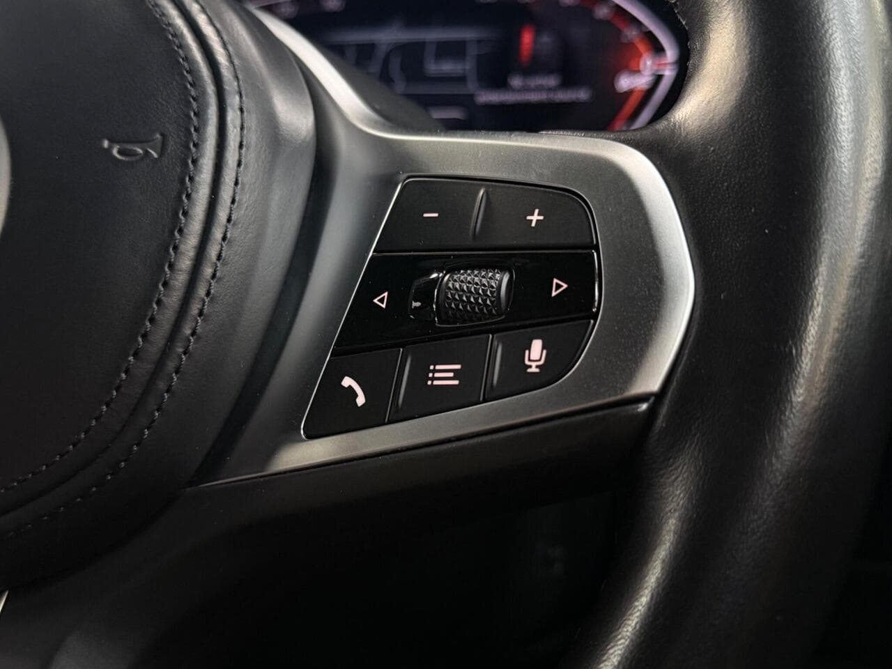 BMW 1 Series thumbnail Misc Controls