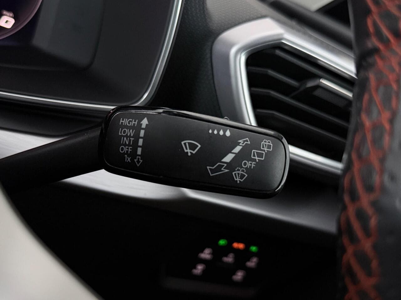 SEAT Leon thumbnail Misc Controls