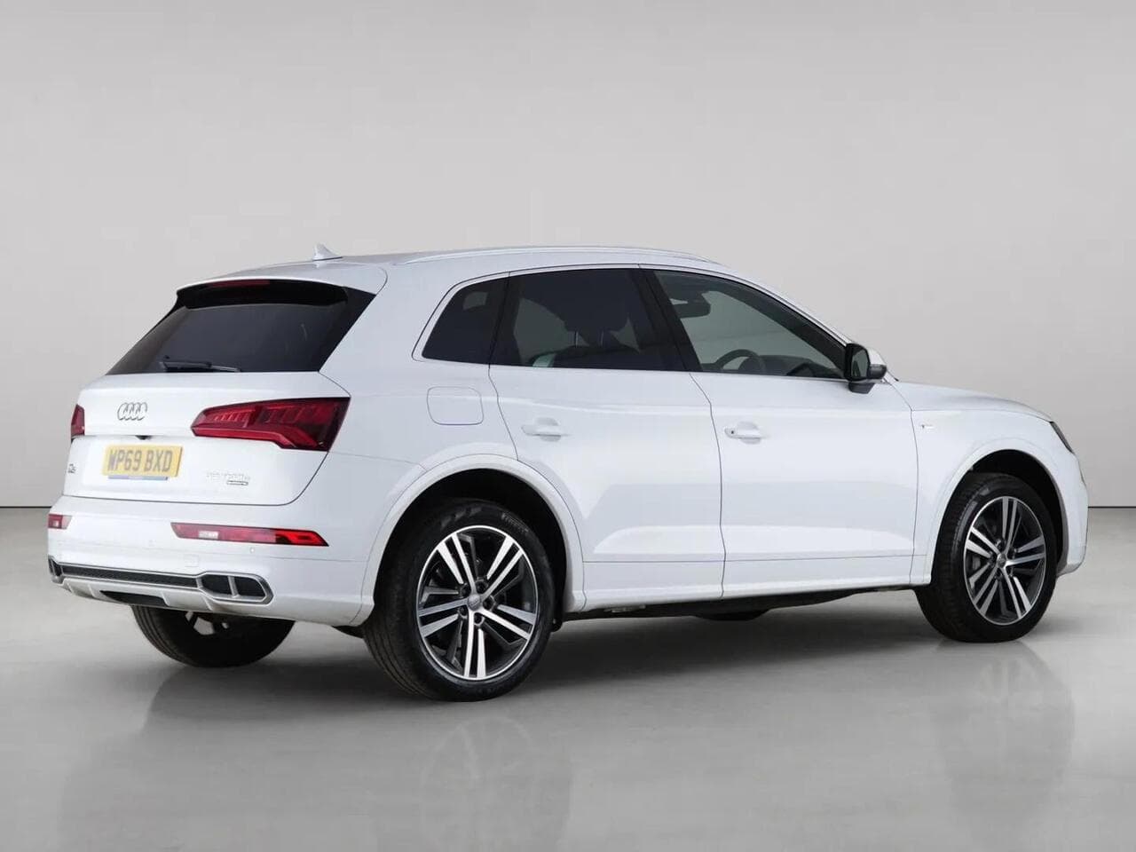 Audi Q5 thumbnail Rear Right