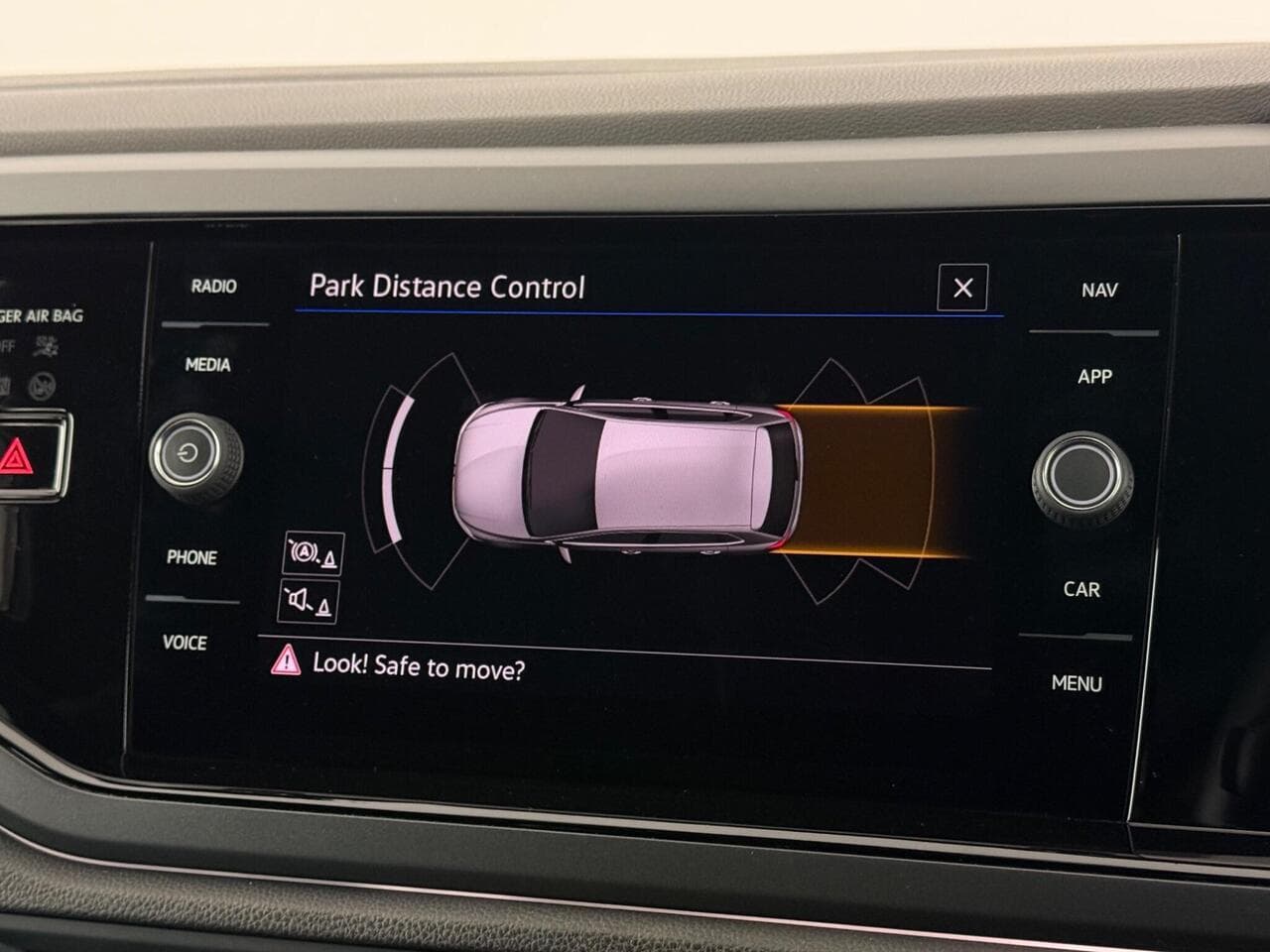 Volkswagen Polo thumbnail Infotainment System