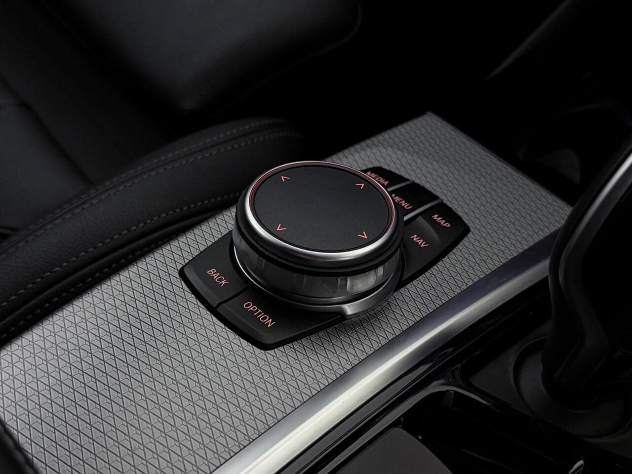 BMW X3 thumbnail Misc Controls