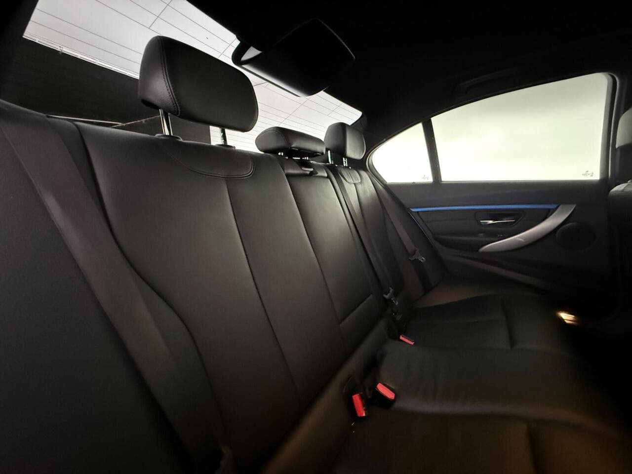 BMW 3 Series thumbnail Seats Rear