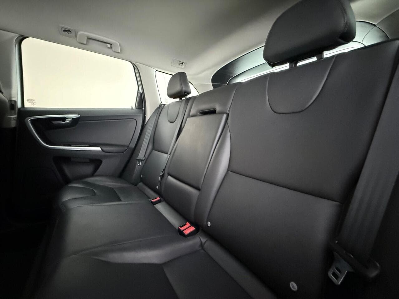 Volvo XC60 thumbnail Seats Rear