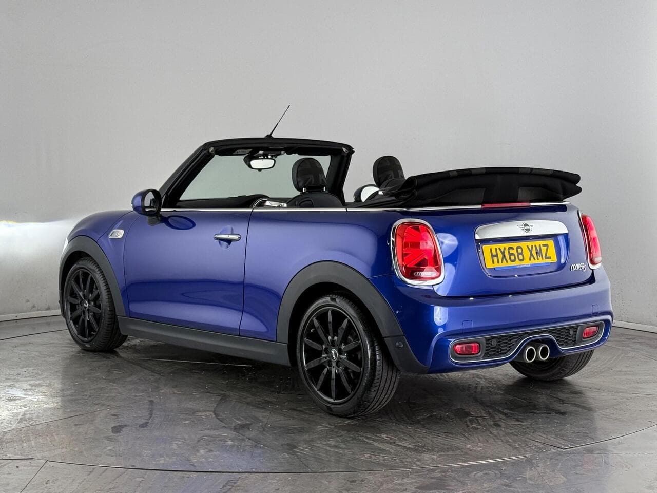 MINI Convertible thumbnail Rear Left