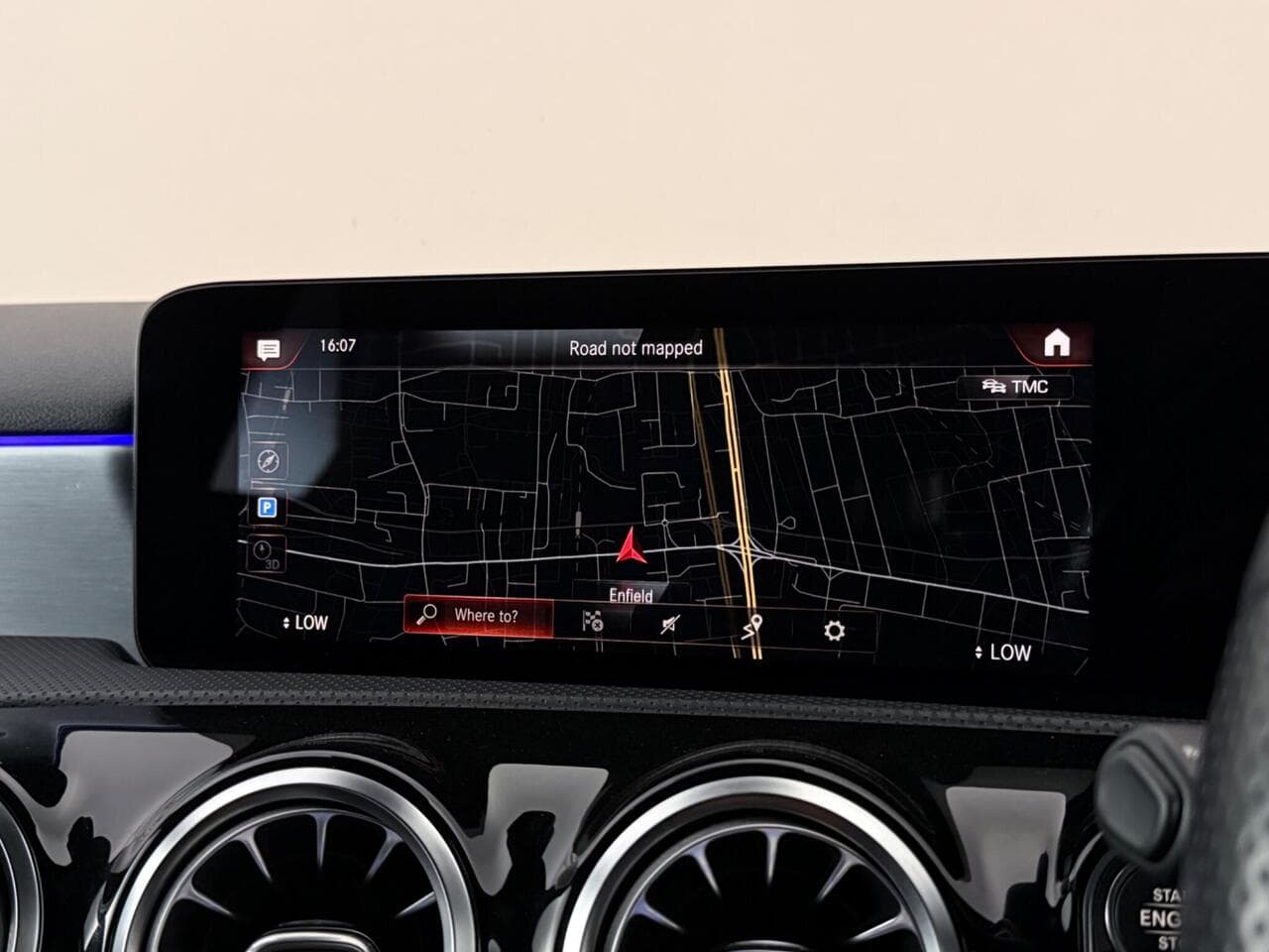 Mercedes-Benz A Class thumbnail Infotainment System
