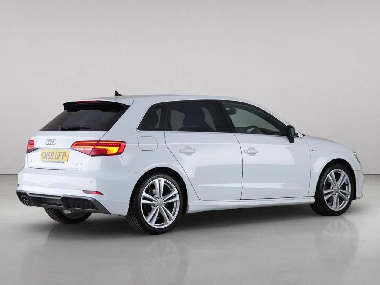 Audi A3 thumbnail Rear Right