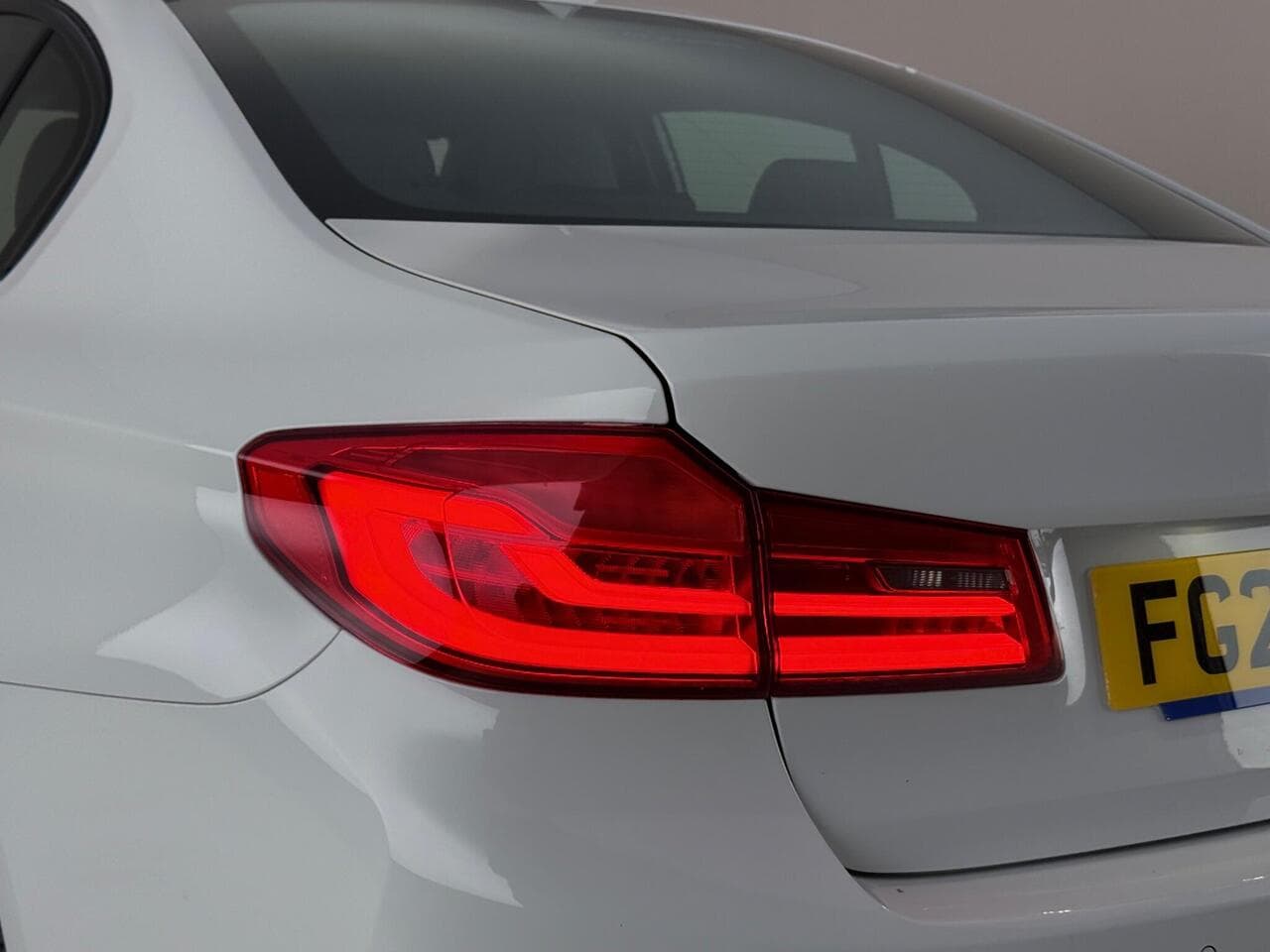 BMW 5 Series thumbnail Lights Rear