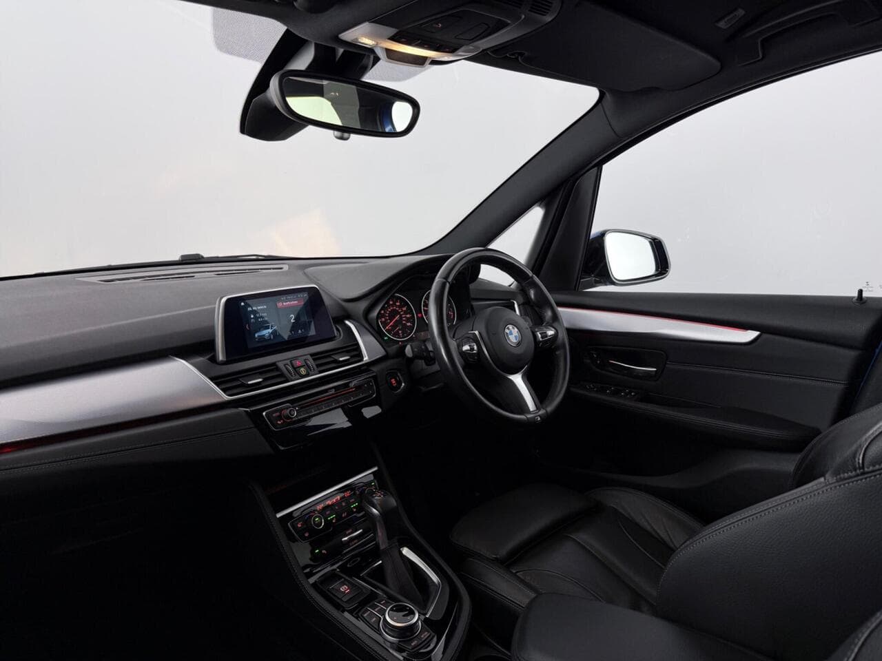 BMW 2 Series Gran Tourer thumbnail Interior Front