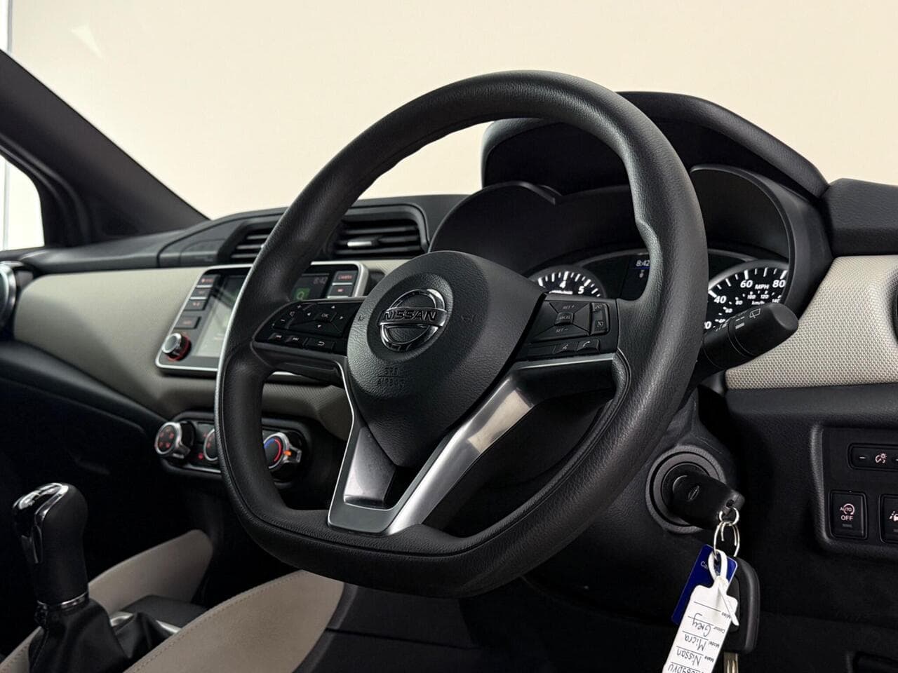 Nissan Micra thumbnail Interior Front