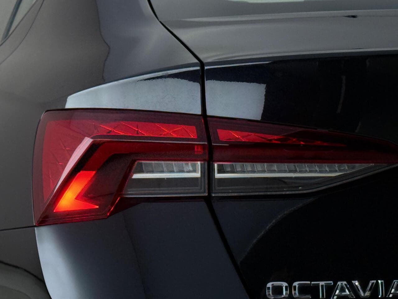 Skoda Octavia thumbnail Lights Rear