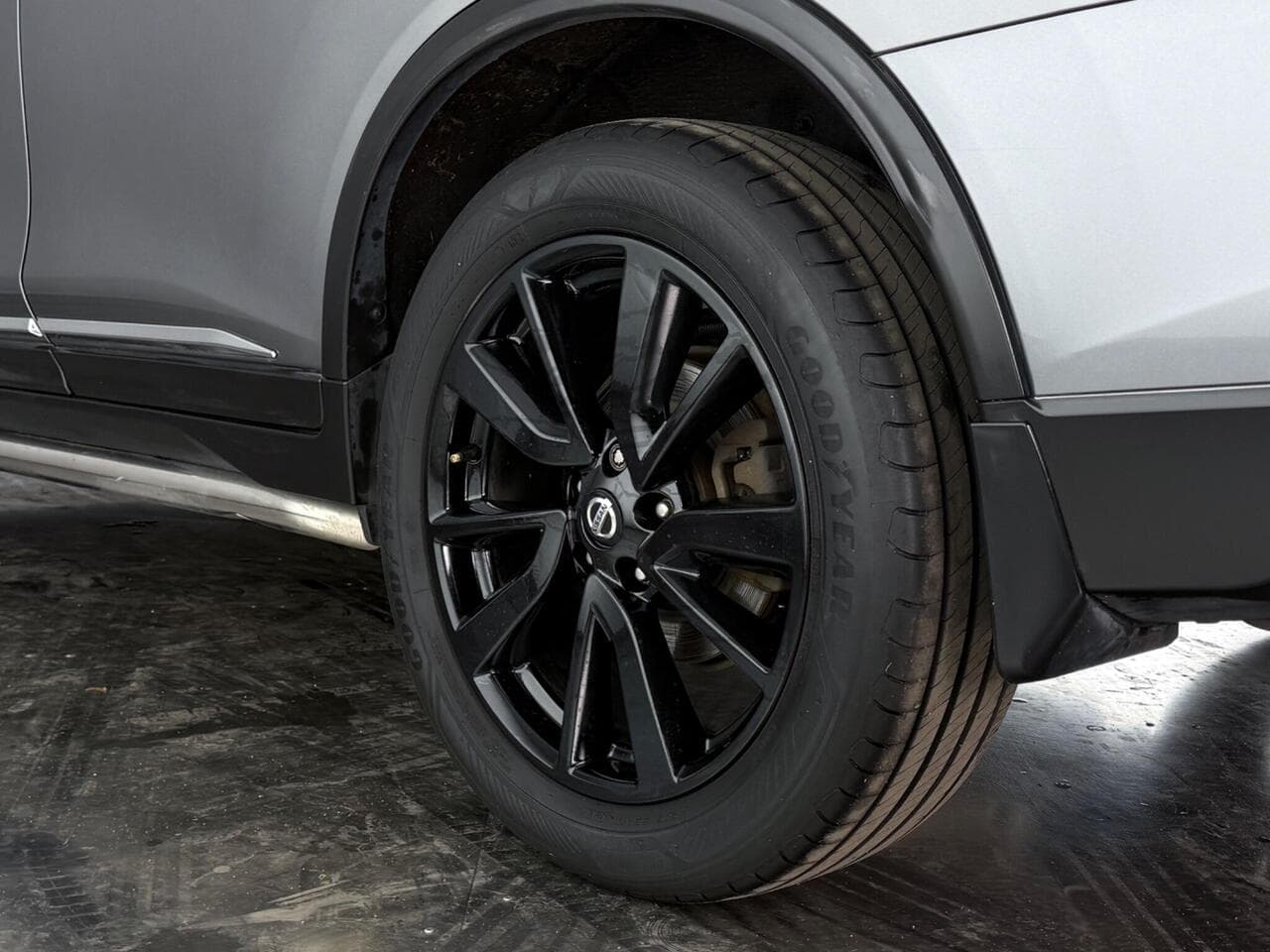 Nissan X-Trail thumbnail Wheel