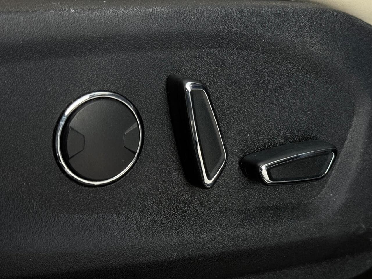 Ford S-Max thumbnail Inconclusive