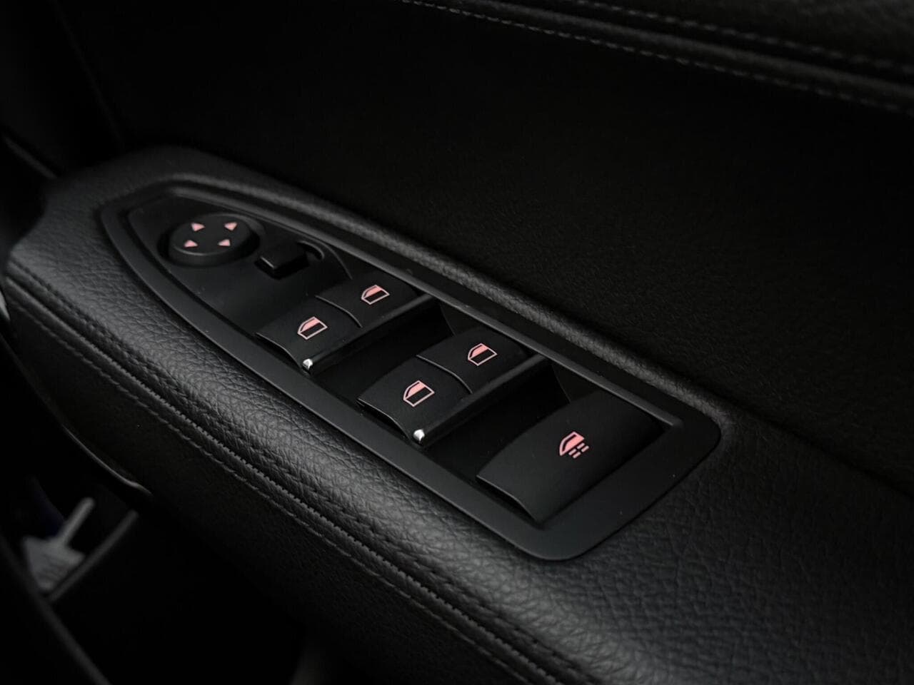 BMW 2 Series thumbnail Misc Controls