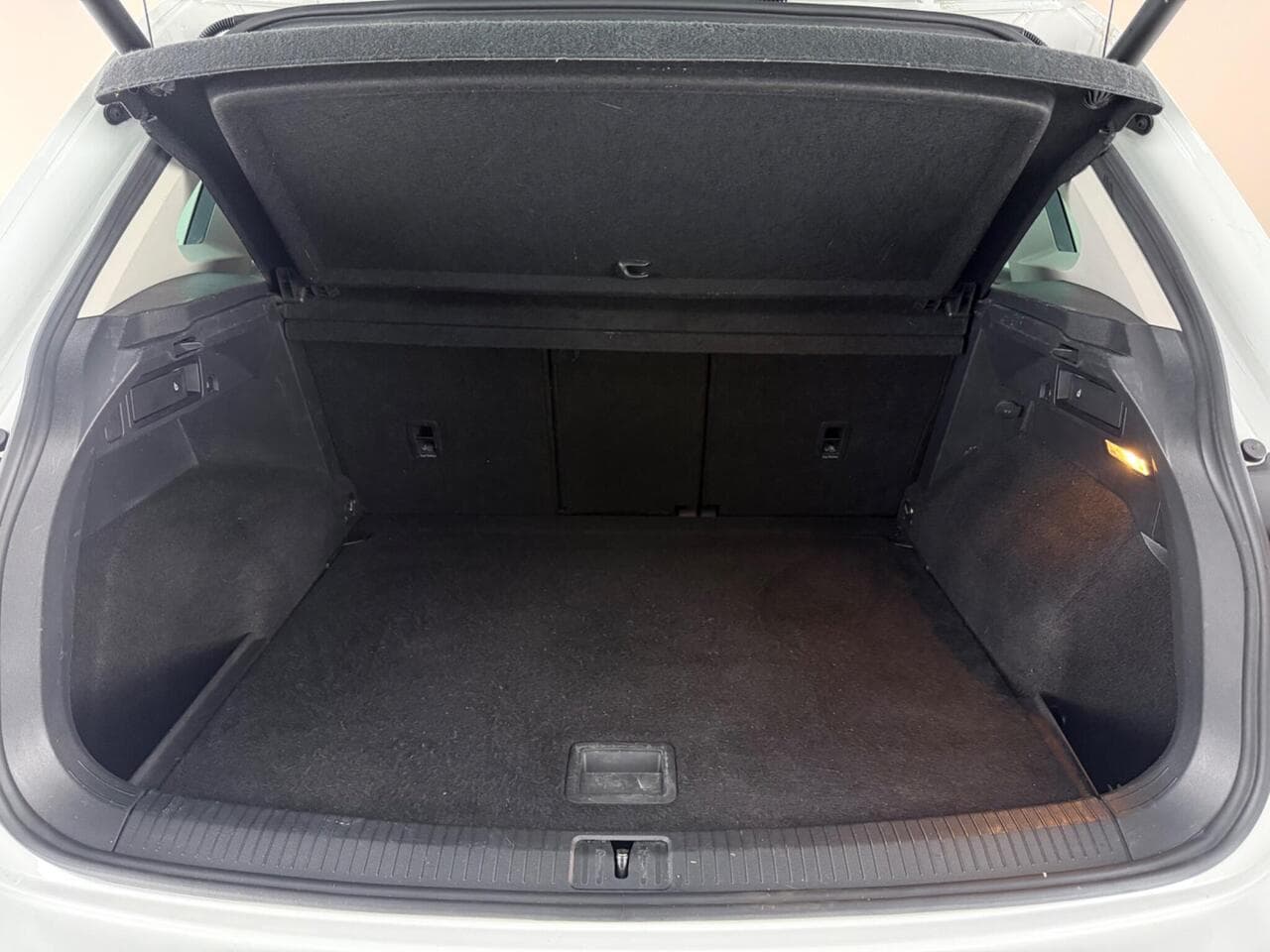 Volkswagen Tiguan thumbnail Boot