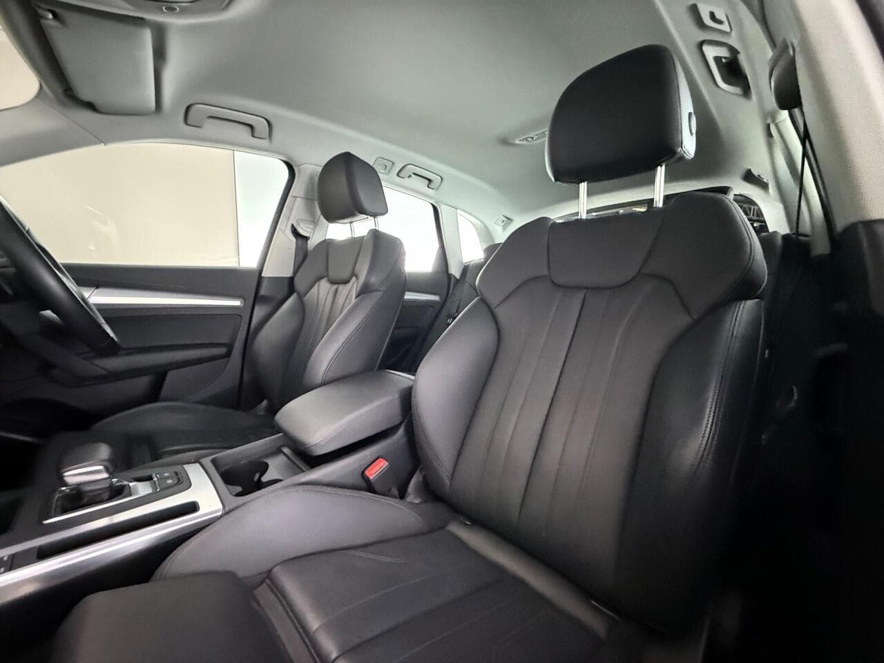 Audi Q5 thumbnail Seat Front Passenger