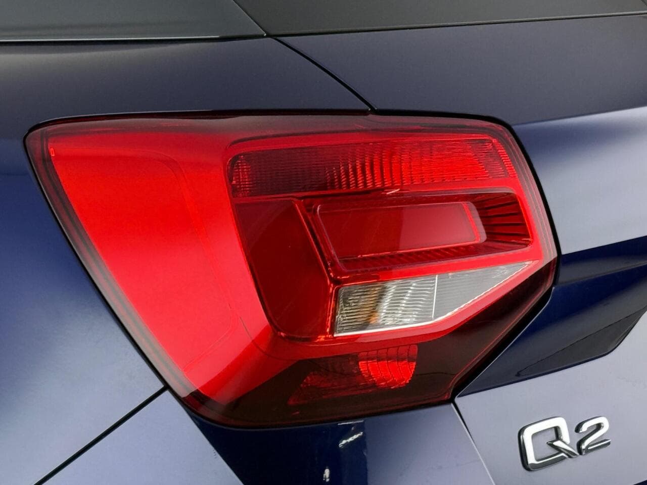 Audi Q2 thumbnail Lights Rear