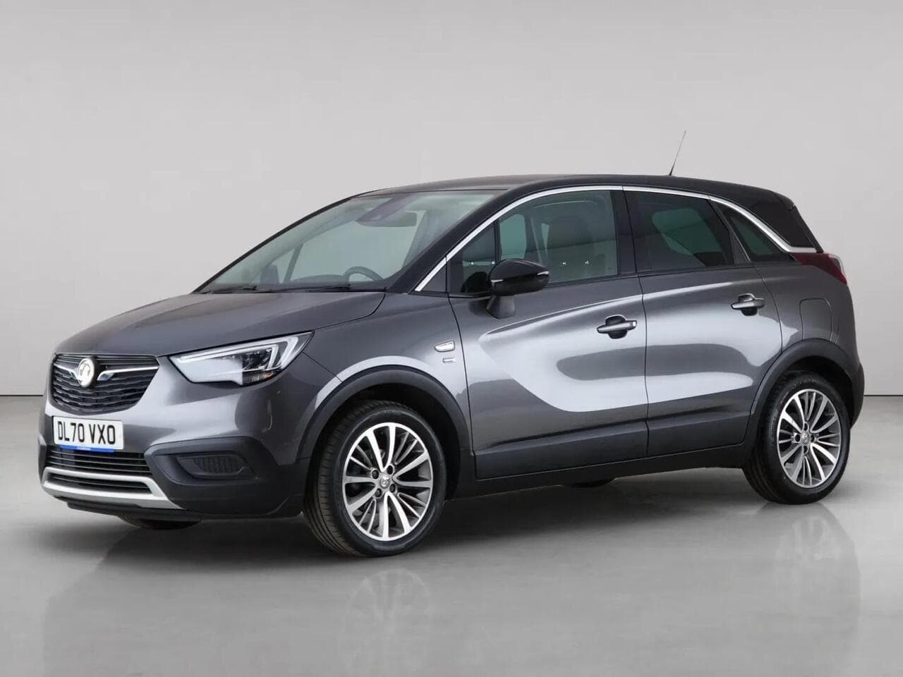 Vauxhall Crossland X thumbnail Front Left