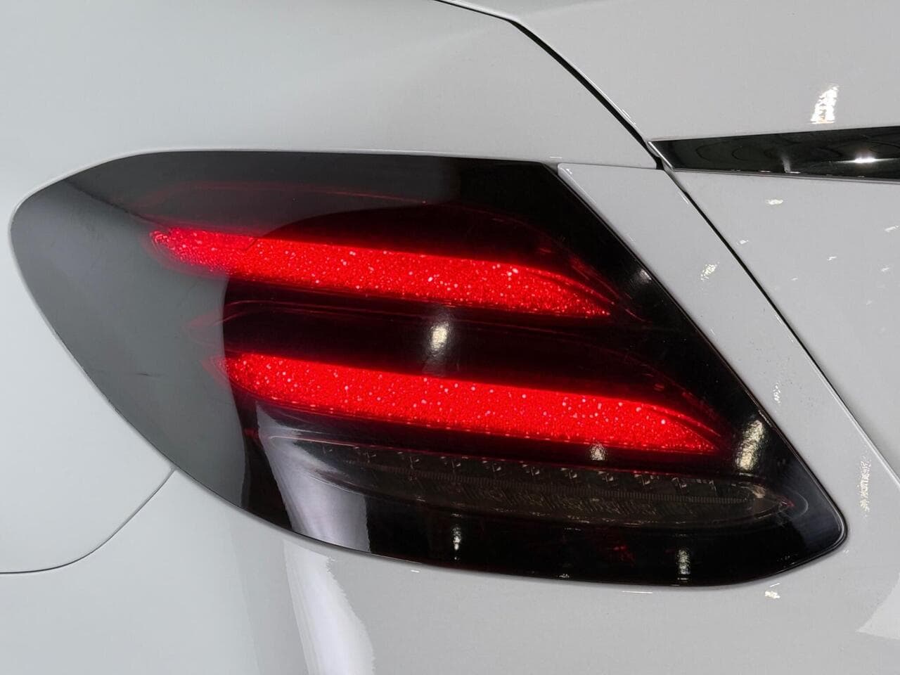 Mercedes-Benz E Class thumbnail Lights Rear