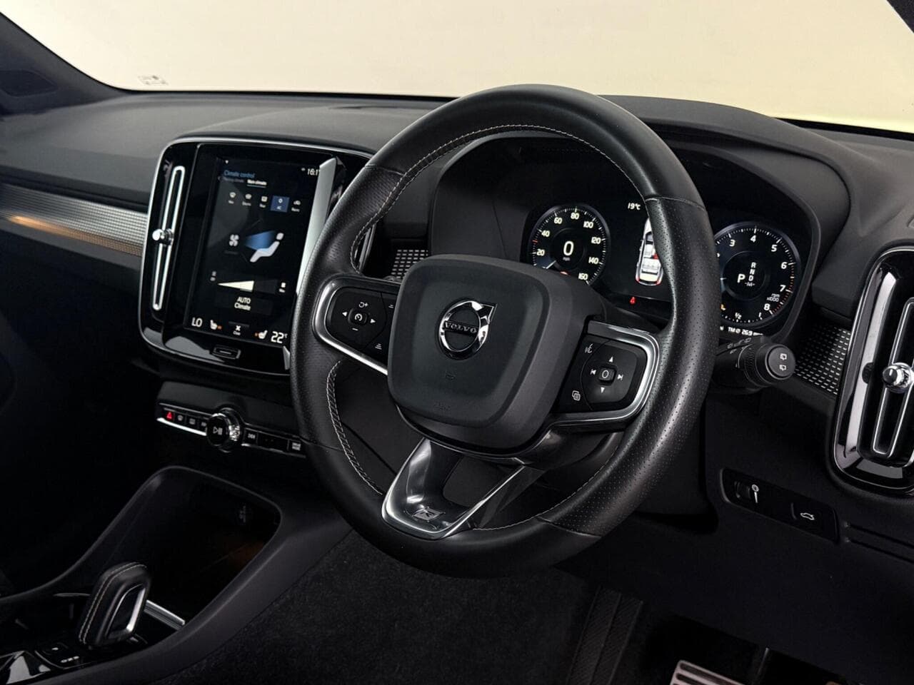 Volvo XC40 thumbnail Inconclusive